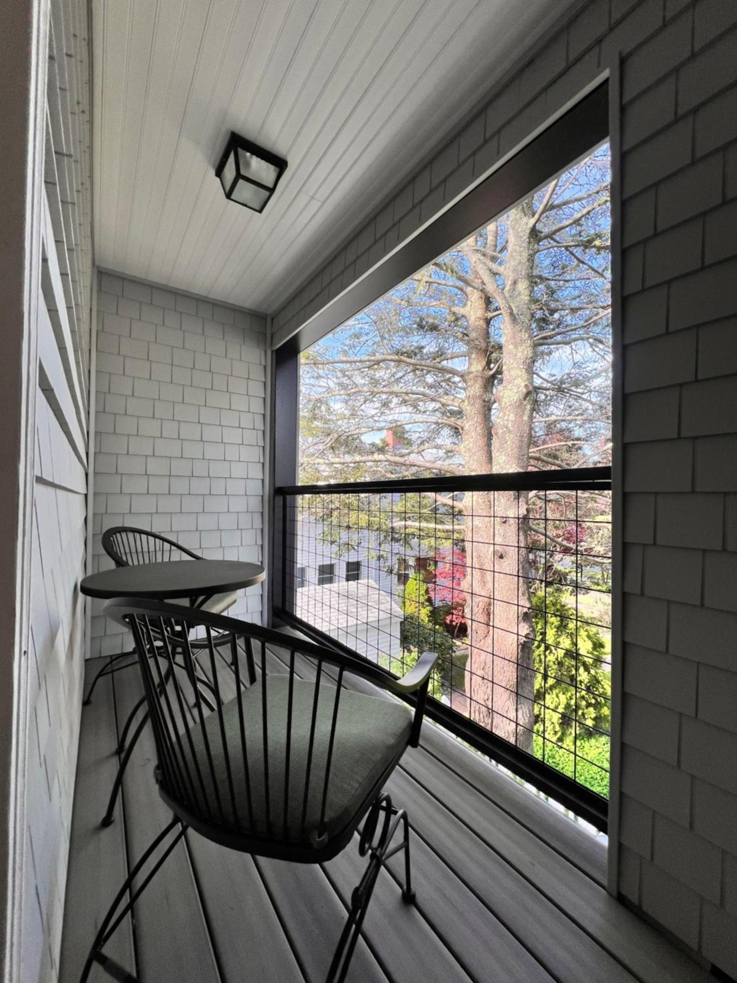 Canterbury Suites B&B บาร์ฮาเบอร์ ภายนอก รูปภาพ